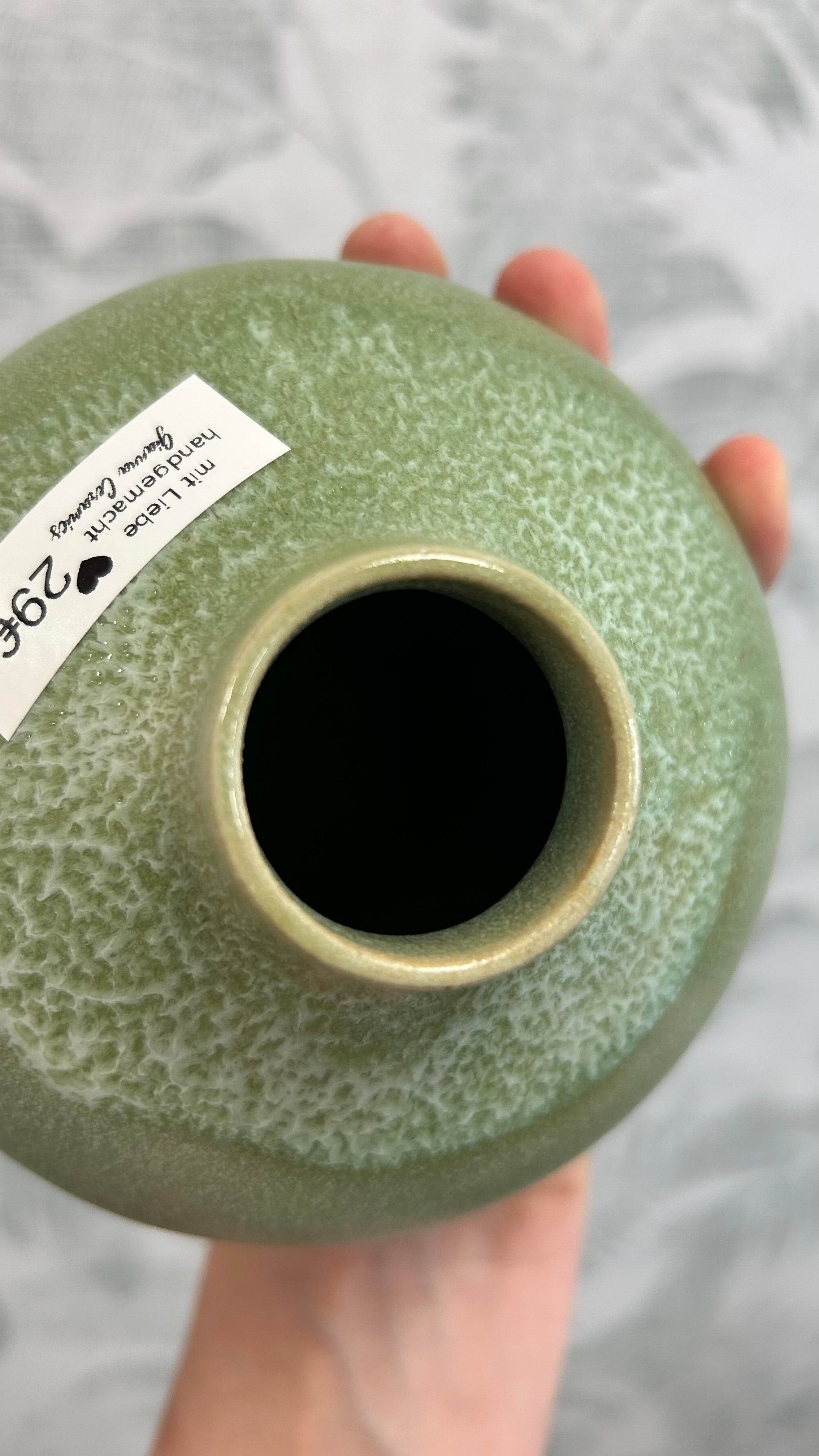 Gianna Ceramics handgemachte Vase bauchig klein grün