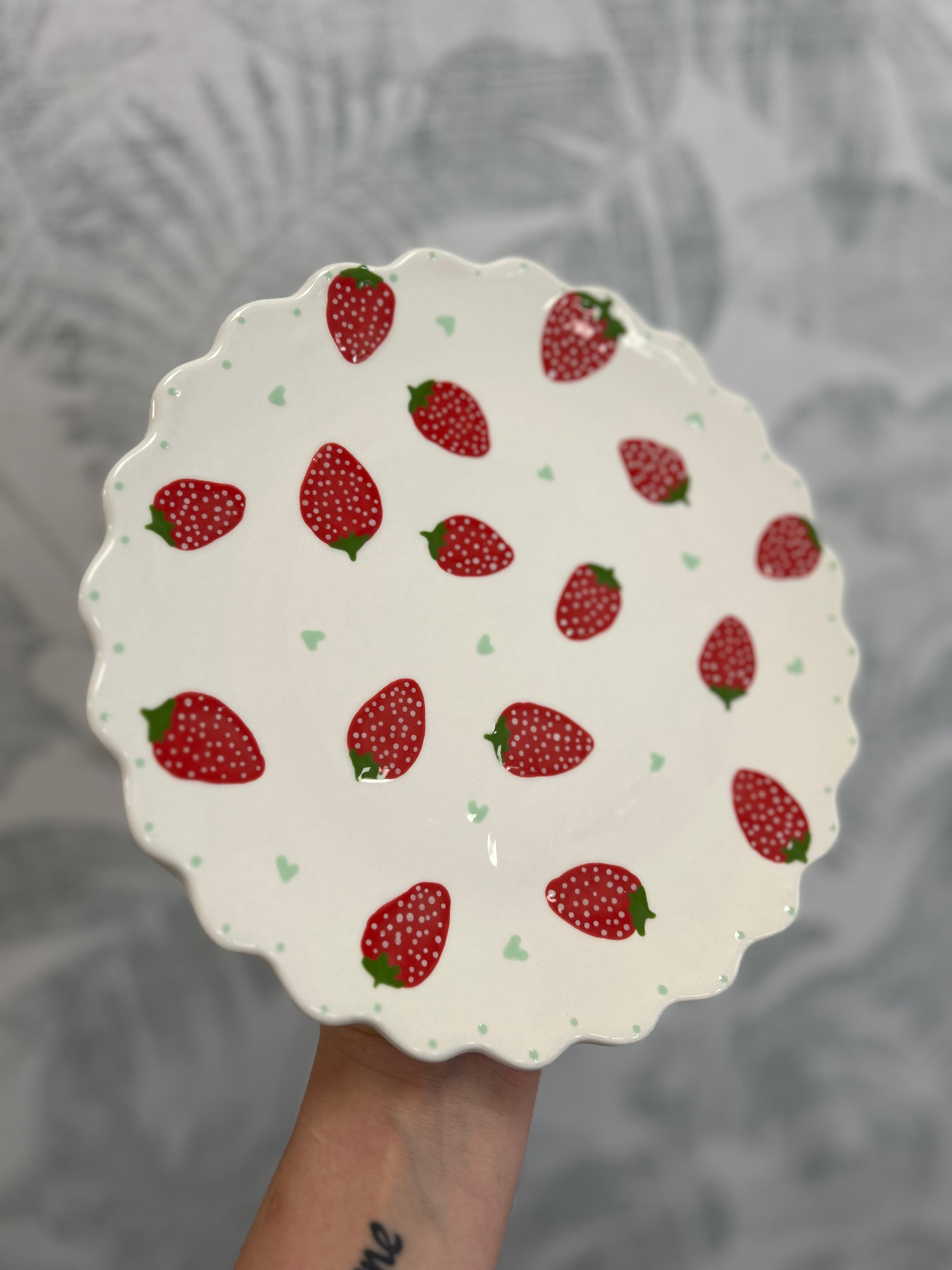 Gianna Ceramics Teller Erdbeeren