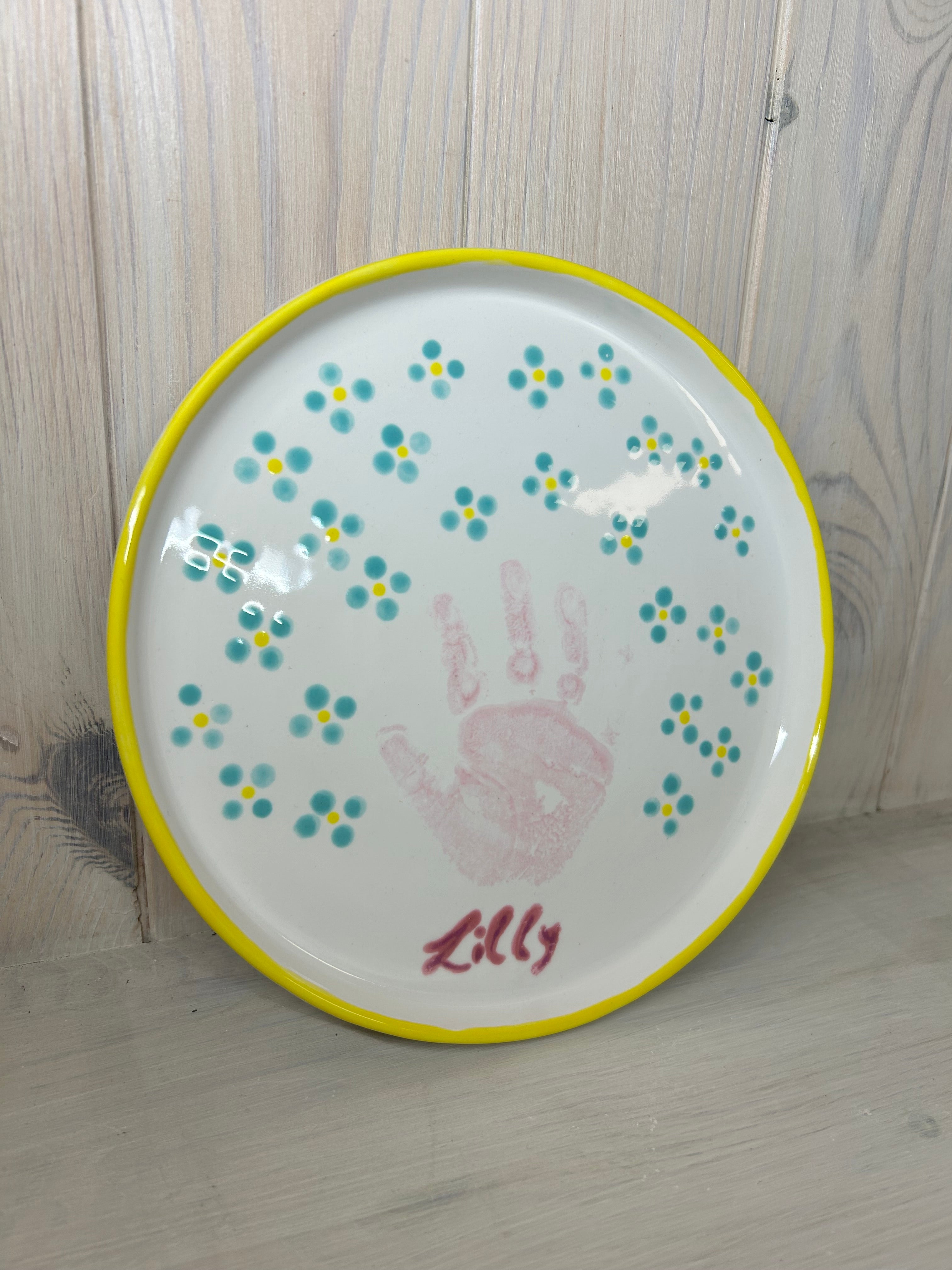 Baby Abdrücke auf Keramik