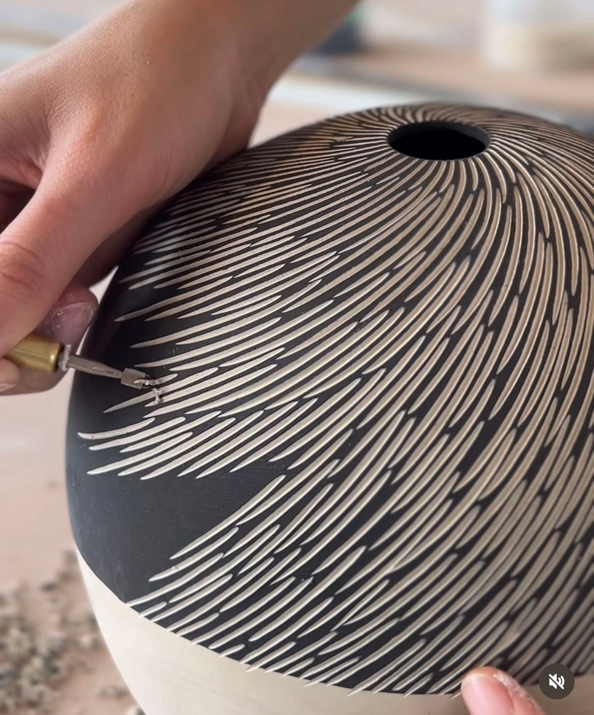 08.05. Sgraffito Schale töpfern