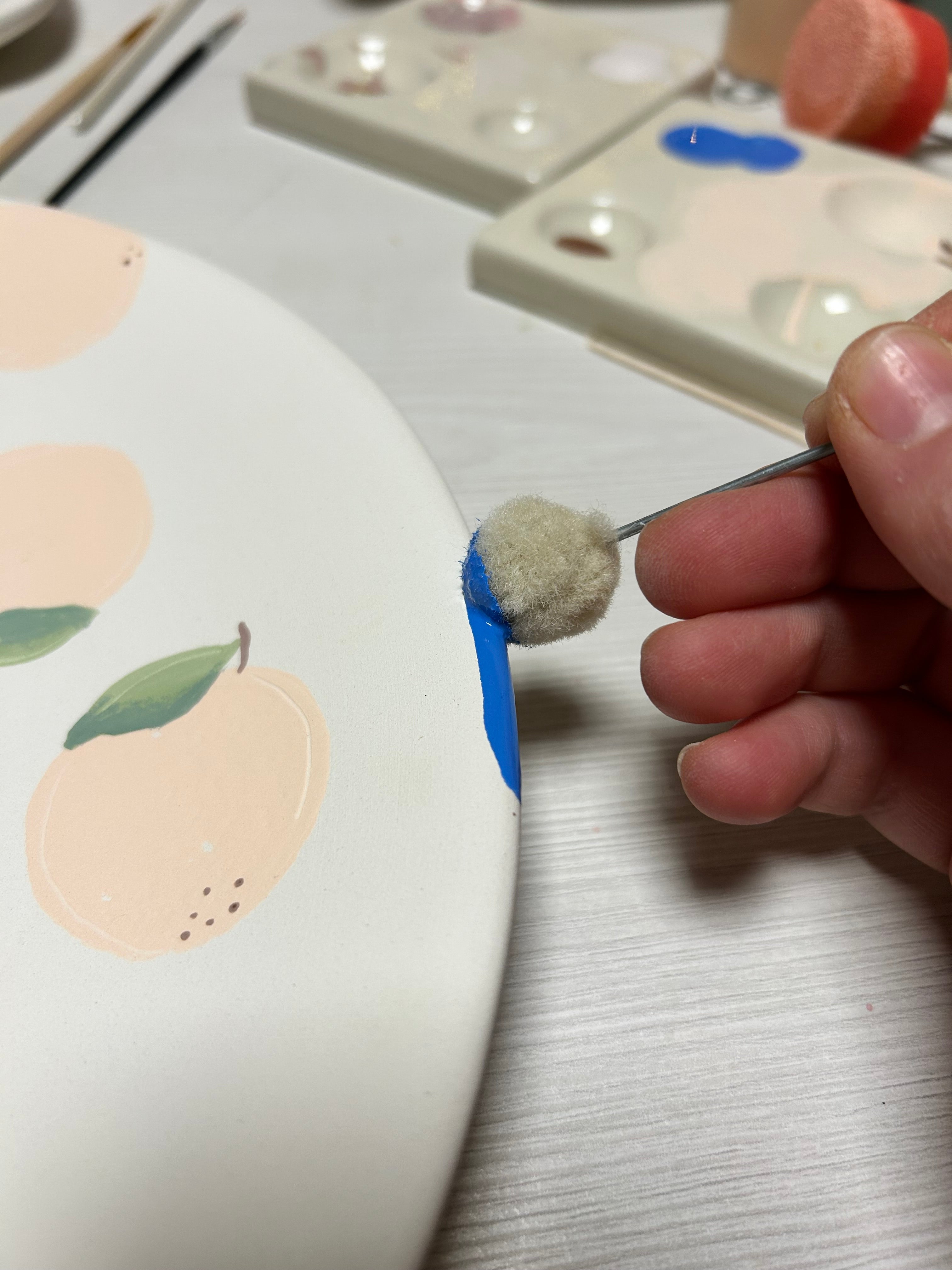 10.04. Keramik bemalen in Metzingen im Café Sahnehäubchen