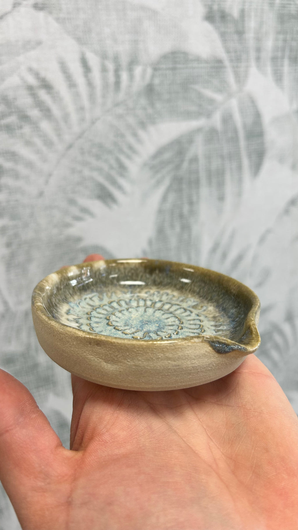 Gianna Ceramics handgemachte Keramikreibe Gletscher