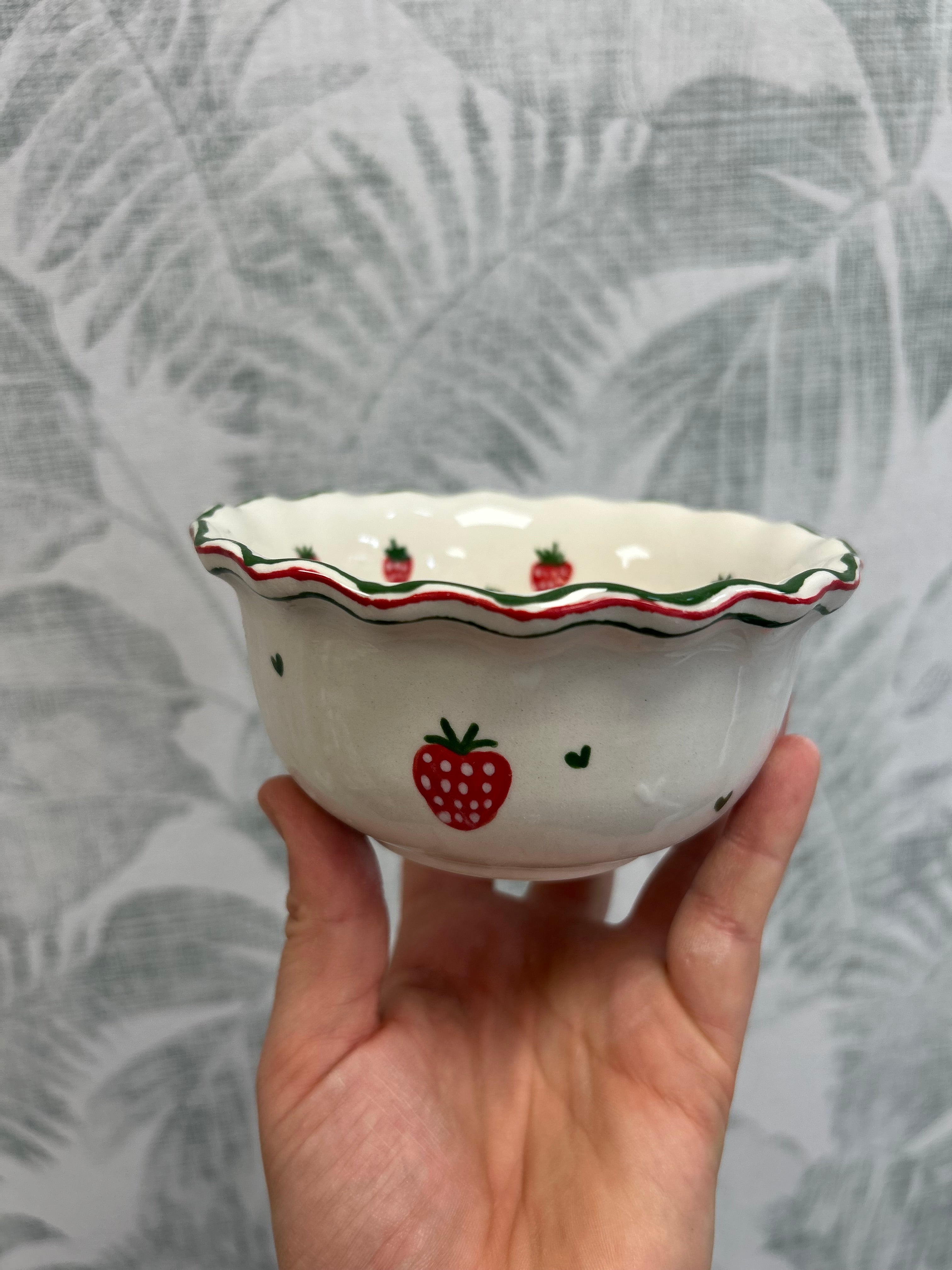 Gianna Ceramics Schälchen Erdbeeren wellig