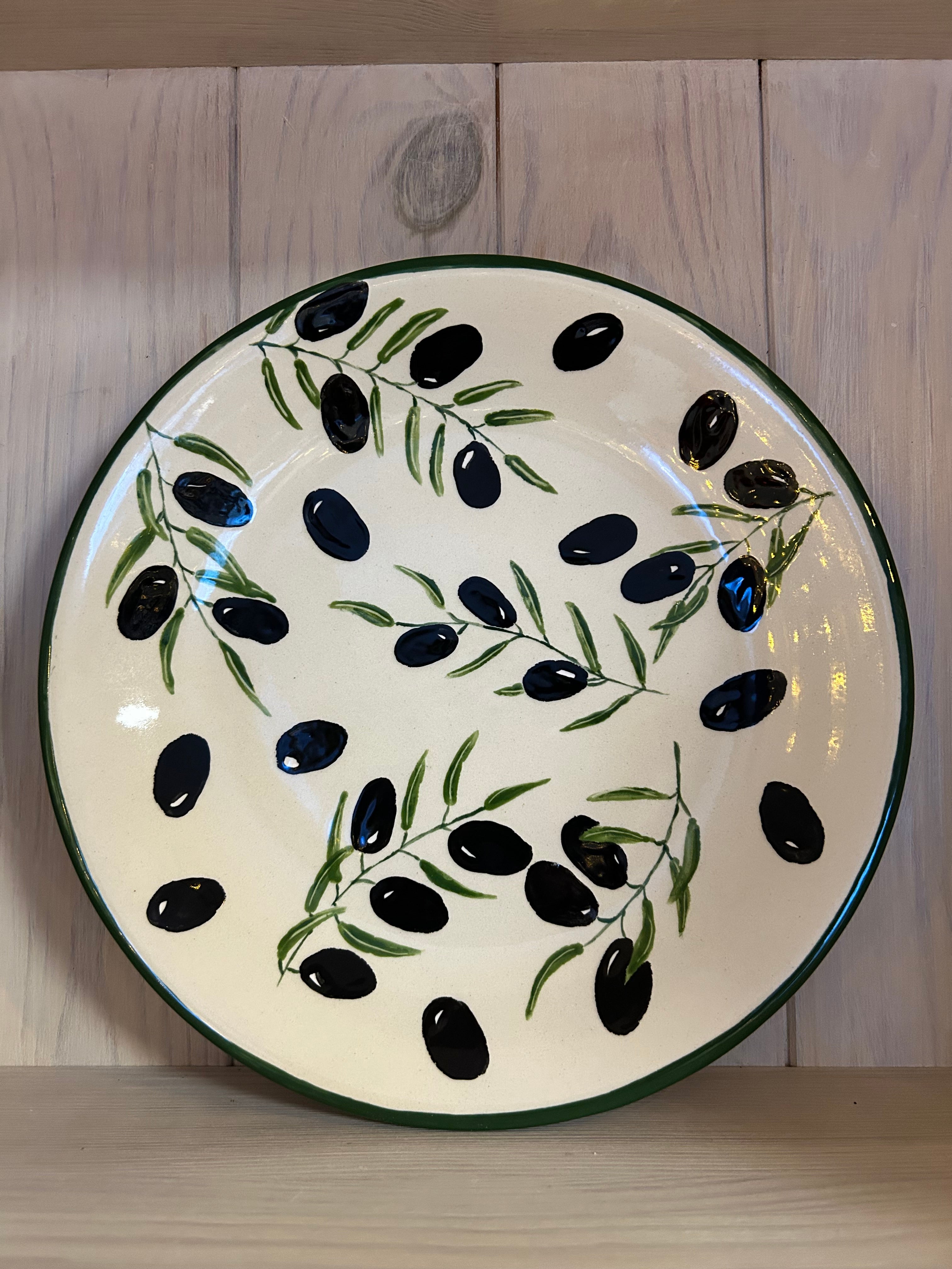 Teller Oliven - auf Bestellung gefertigt